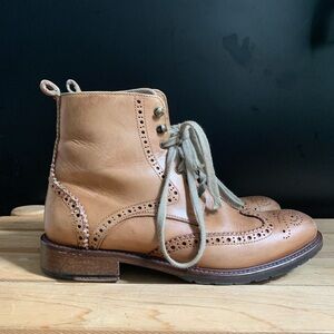 Women’s Tan Leather Brogue Boots. Size 7